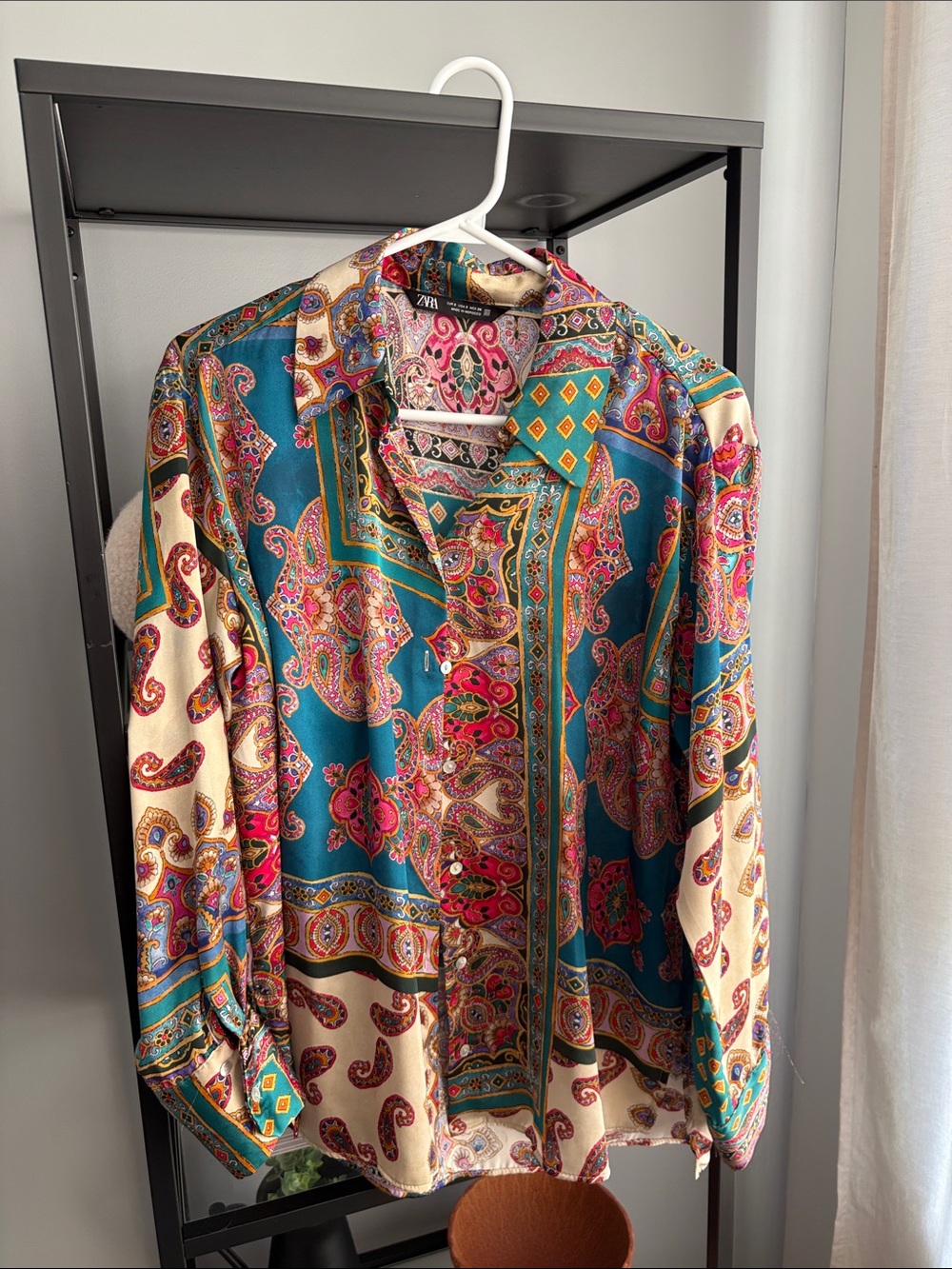 138 🌸 Zara Paisley Print Button-Up Shirt in Teal and Cream